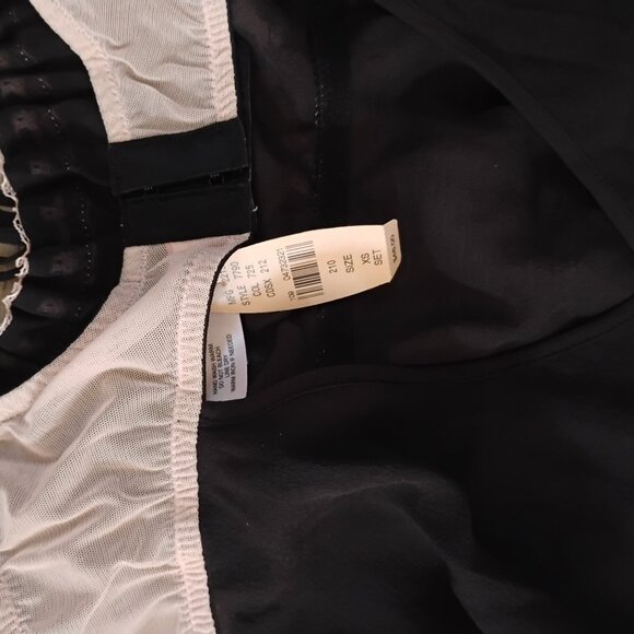 VINTAGE Victoria’s Secret Black & White Lace Babydoll Set XS | Coquette Y2K - Picture 3 of 3